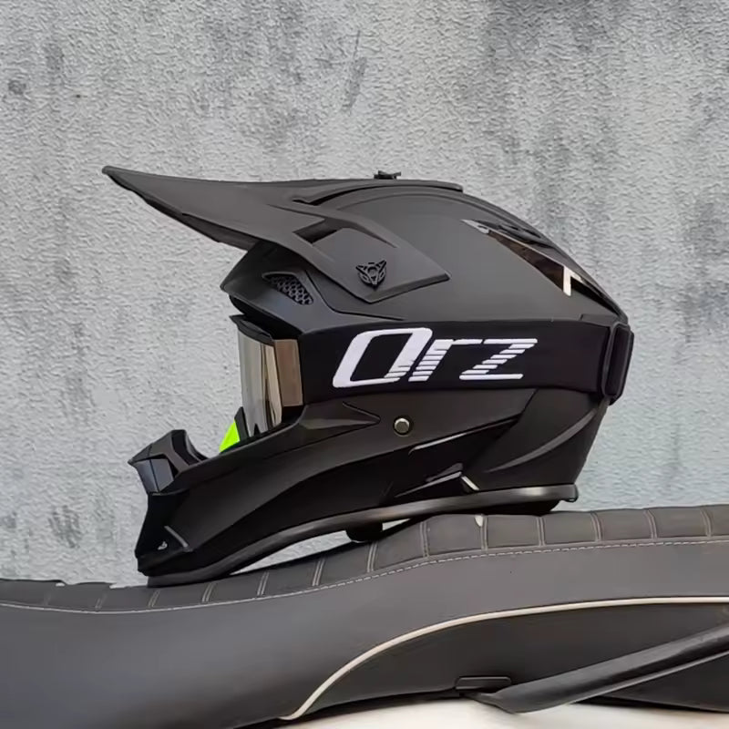 Casco Motocross ORZ Off-Road con visor y gafas | ZoomerScooters