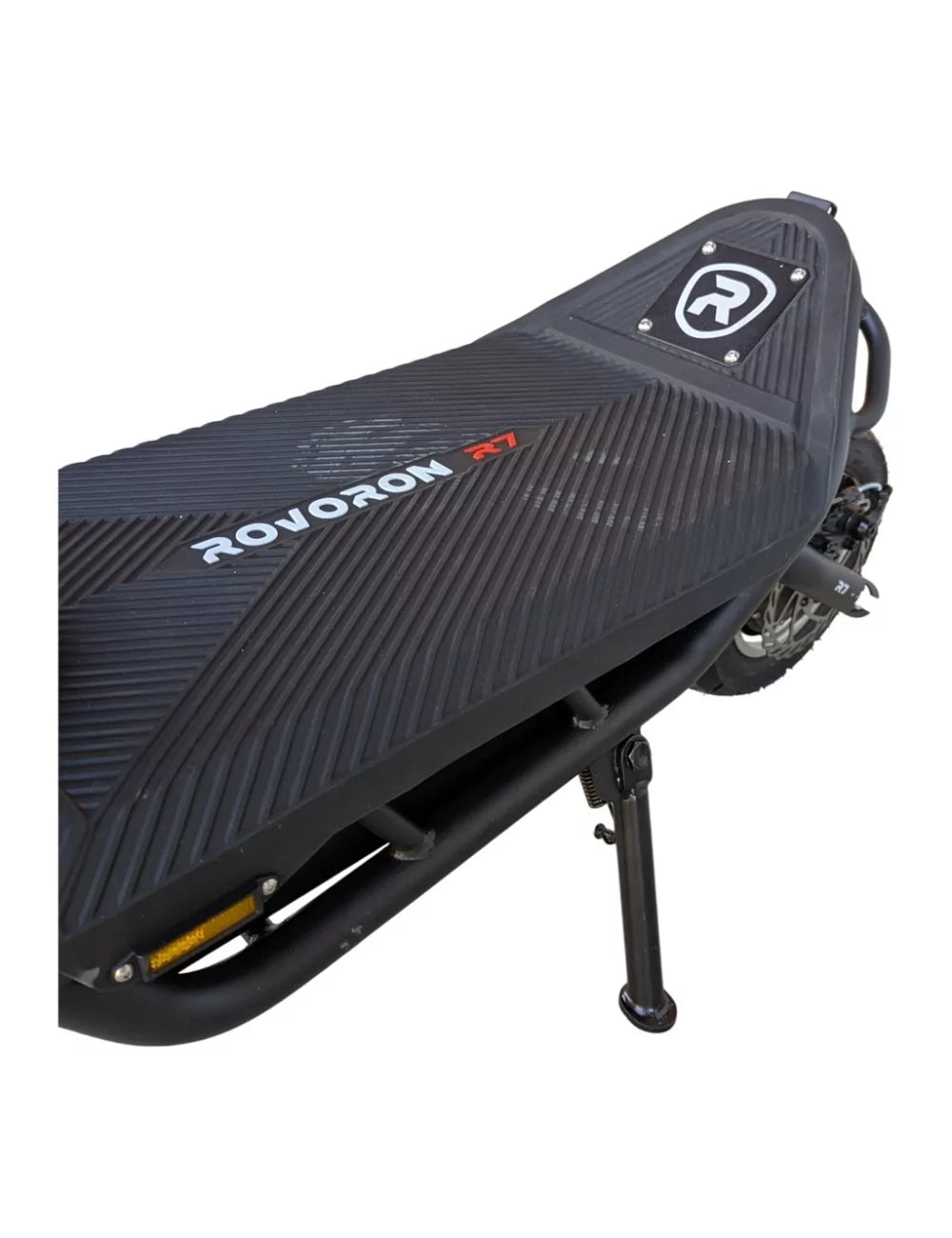 Patinete eléctrico Rovoron R7 detalle deck| ZoomerScooters